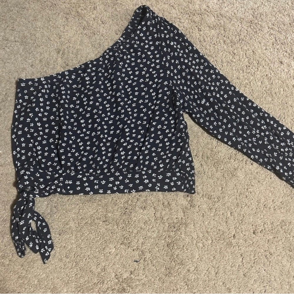 One Shoulder Top